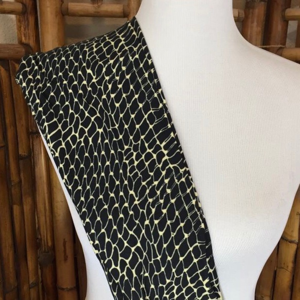 LuLaRoe L/XL Kids Leggings